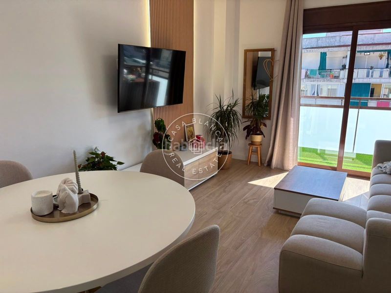 Foto 2e65a338-a846-4b98-beb6-b76e38bf76f6. Apartament amb calefacció piscina a Roca Grossa Lloret de Mar