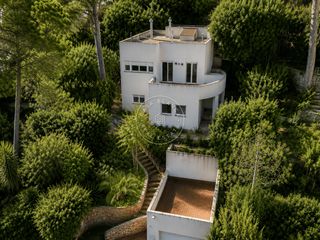 House  Lisboa. Oportunidad única en cala canyelles ideal como vivienda habitual