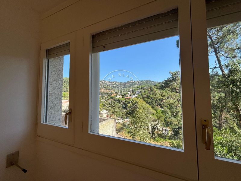 Foto b2724ebf-8ab3-44ea-9edf-3985387ec014. Maison dans Canyelles Lloret de Mar
