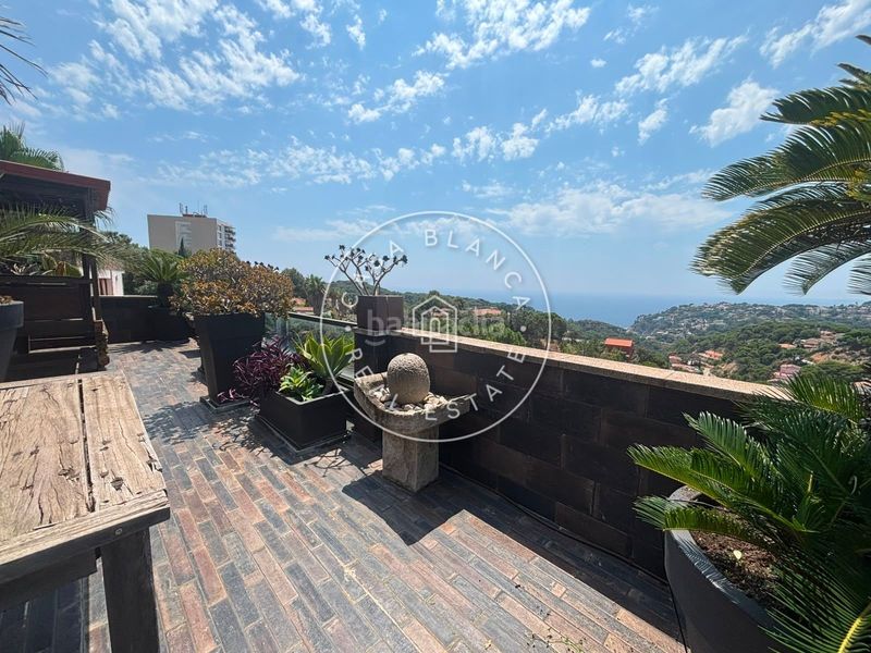 Foto e7587f86-8296-496a-a561-c80099774ab9. Casa amb calefacció piscina a Canyelles Lloret de Mar