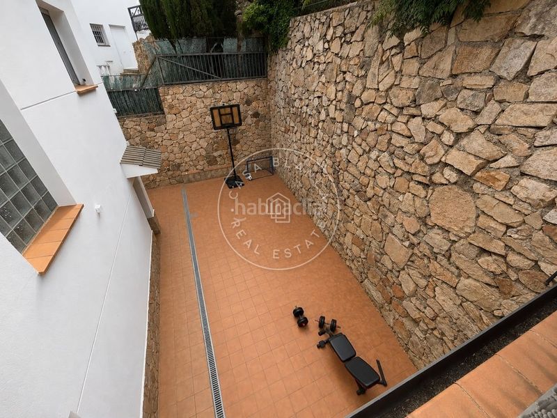 Foto d34f6c28-1df0-4160-ba35-799e4702c4f2. Casa amb calefacció a Canyelles Lloret de Mar