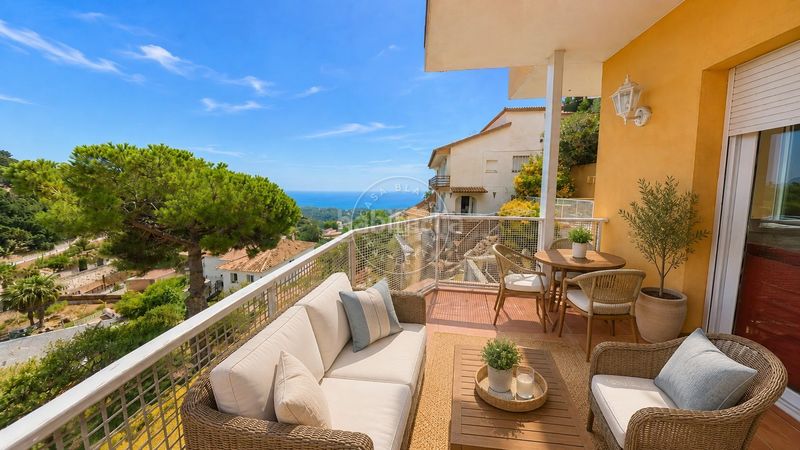 Foto c61326d4-c8c0-47eb-97f1-ab43a08c284b. Casa amb calefacció piscina a Roca Grossa Lloret de Mar