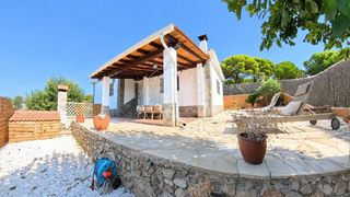 Casa  Valencia. Casa en venta en els pinars, lloret de mar  vistas al mar y a la