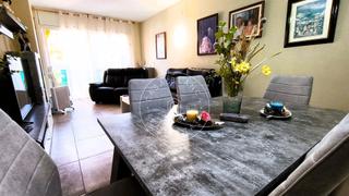 Pis a Fenals. Piso soleado ideal para familias en exclusiva