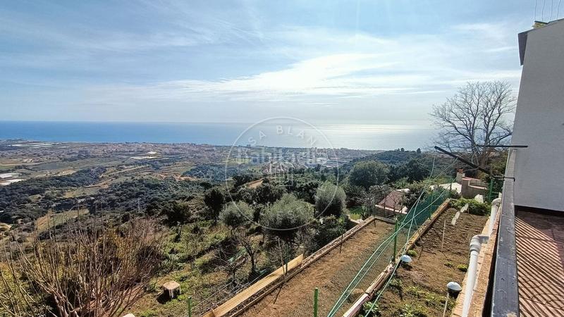 Foto 60efe4e9-bc2c-44da-a40a-726fe98e9b77. Haus in Can Carreras - Montessol Pineda de Mar