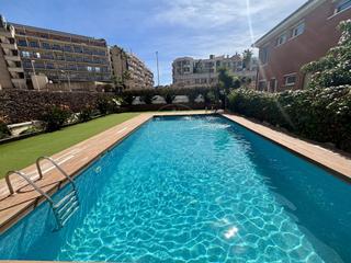 Apartament a Fenals. Acogedor apartamento en fenals, lloret de mar!