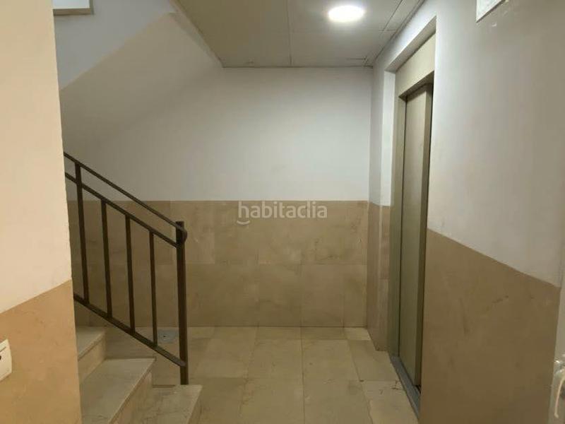 Foto 667fb867-7923-41c4-ba1e-f5b9c46bd281. Miete zweistöckige wohnung in calle ruiz palacios 28 in Madrid