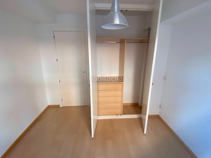 Foto c712f558-5a43-4063-9873-89ccc8050385. Miete zweistöckige wohnung in calle ruiz palacios 28 in Madrid