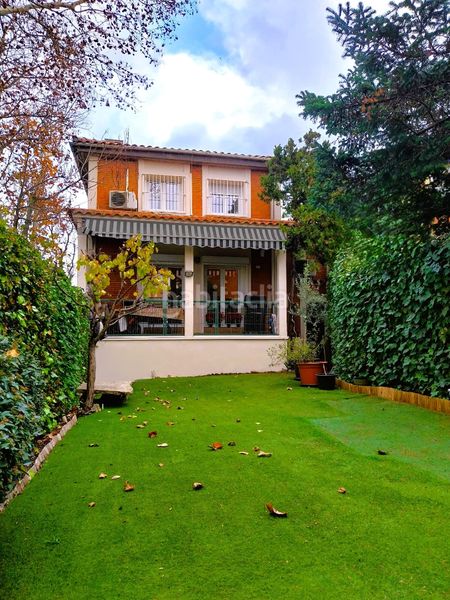 Foto 666b8ab9-7e6f-467d-8469-796e4e1accdb. Alquiler chalet en Aravaca Madrid