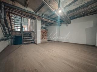 Rent Business premise in Centre. Alquiler de local comercial reformado en reus