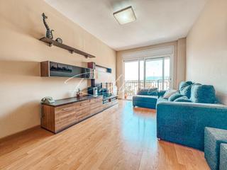 Pis a Carrer de l'oliver 32. Luminoso piso en zona de ponent de reus