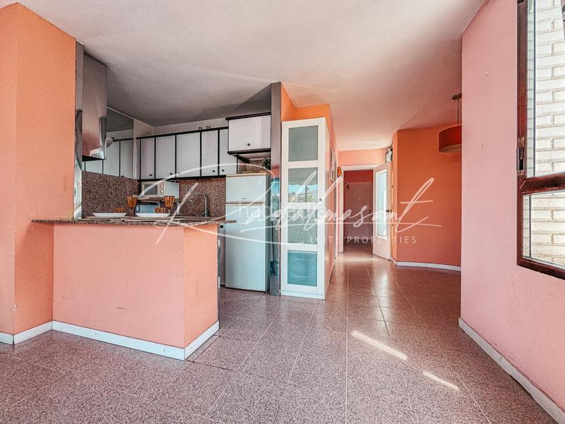 Foto 64b83253-53a9-4971-8ed1-ee55034e5c86. Piso  luminoso con terraza y licencia turística en Salou