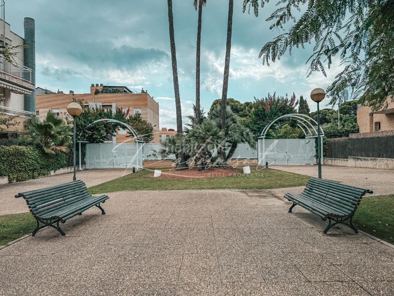 Foto df4d15ad-db06-481f-8940-9fa7d9ec9813. Pis amb aparcament piscina a Els Tallats - Mas Olivé Cambrils