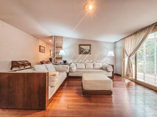 Chalet in Migjorn. Villa con jardín y piscina en reus