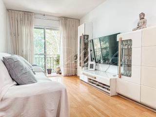 Duplex  Passeig de nicolau 15. Luminoso dúplex en montbrió