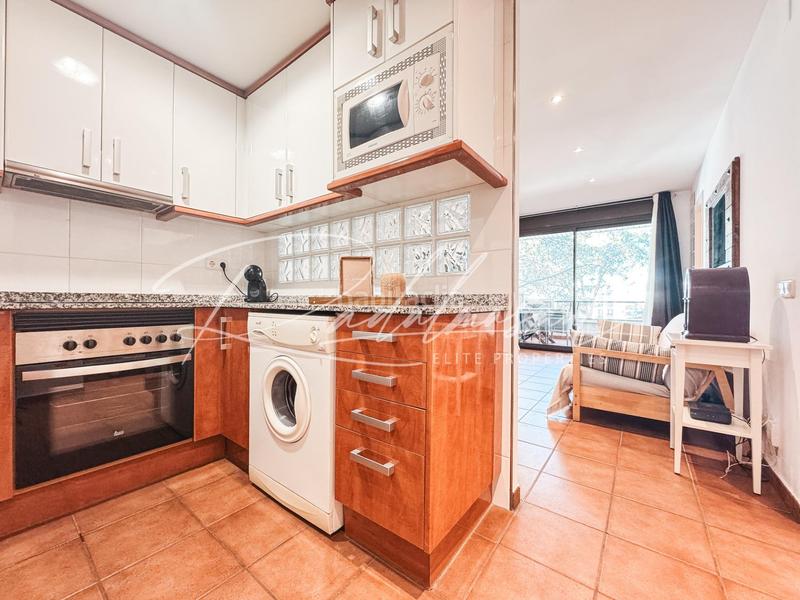 Foto 0f677ecc-bde5-4f8a-8721-ee81c387123e. Pis a calle del bosc de la montserrada 1 a pla de maset - cap de Salou Salou