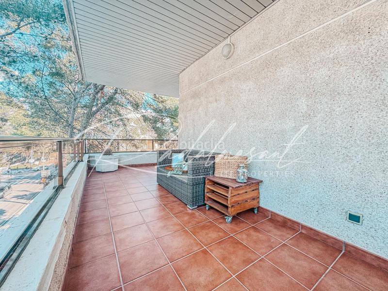 Foto 7f8445fe-ab19-4bc7-8525-efd9edfc854c. Pis a calle del bosc de la montserrada 1 a pla de maset - cap de Salou Salou