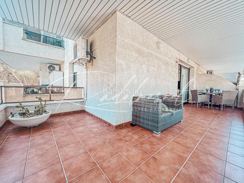 Foto 92bbd2dc-f639-4af9-97ac-0749f69b0231. Pis a calle del bosc de la montserrada 1 a pla de maset - cap de Salou Salou