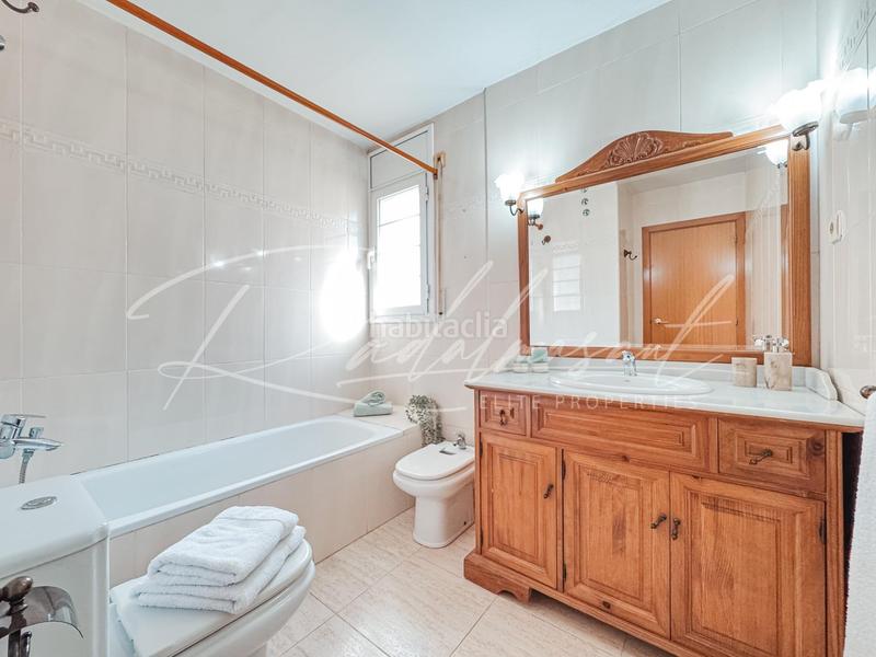 Foto 513c68f0-d1e6-40c0-8be2-90e53ced7641. Maison jumelée dans carrer alexandre gali 41 dans Regueral - Prat d'en Forés Cambrils