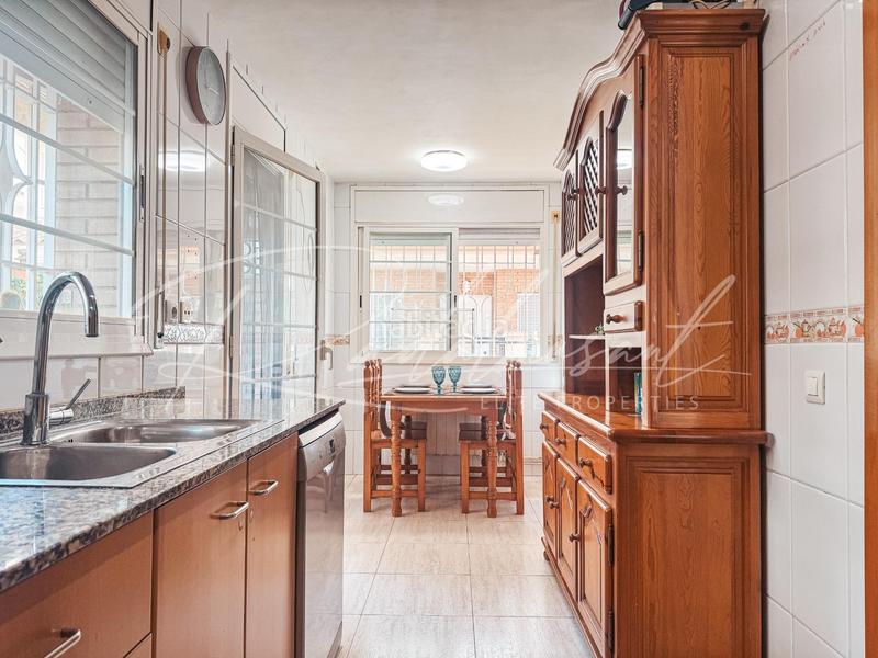 Foto b1c0826c-7a22-41a6-b3ce-967bfee97e4d. Maison jumelée dans carrer alexandre gali 41 dans Regueral - Prat d'en Forés Cambrils