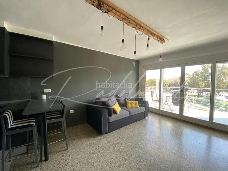 Foto a13666fa-781c-4020-9b87-aae01ca86de3. Apartamento  a pie de playa en Port - Horta de Santa Maria Cambrils