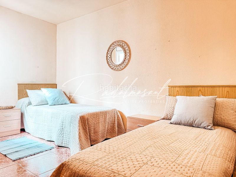 Foto 2b955d70-d116-4ea5-b076-5cf6d9eae7de. Pis a calle de cambrils 6 a Migjorn Reus