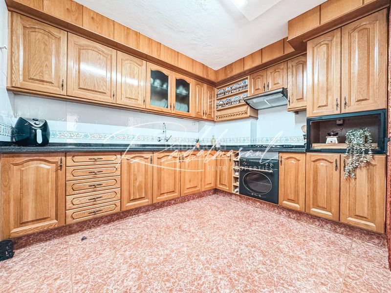 Foto 37f1c132-7c7f-4245-b981-fb3a6ff9e22a. Pis a calle de cambrils 6 a Migjorn Reus