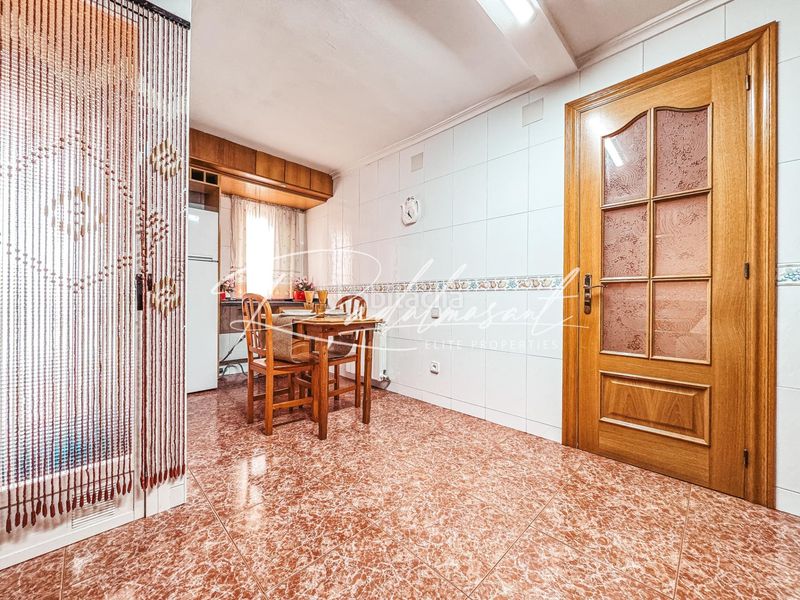 Foto 61f47d51-d8c1-4485-bb3c-9068603151ce. Pis a calle de cambrils 6 a Migjorn Reus