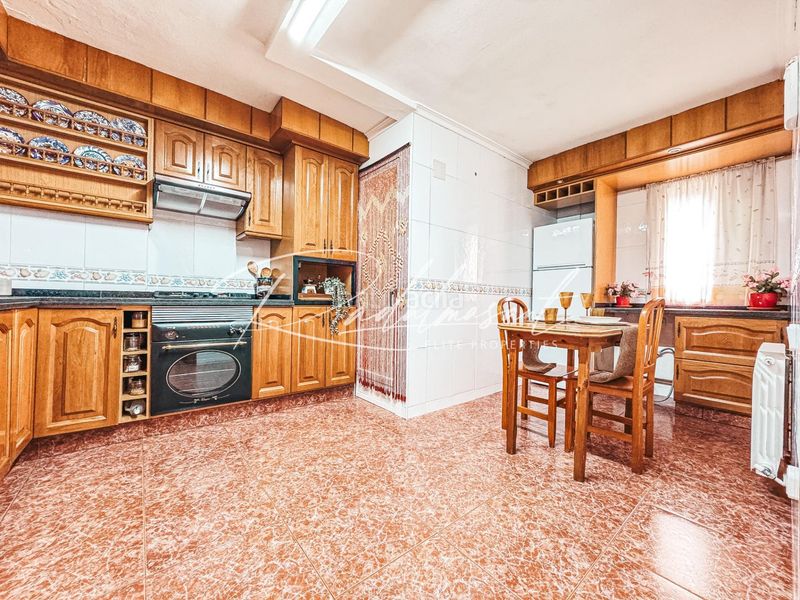 Foto 696d52bc-297b-470d-94c4-c1a7e930d87e. Pis a calle de cambrils 6 a Migjorn Reus