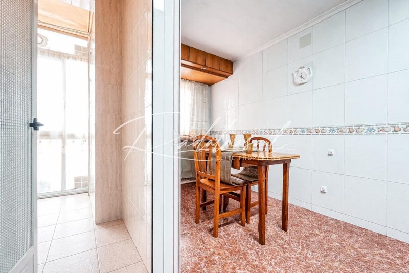 Foto fa750f40-a8ae-4ddf-9fc0-19df7cebf819. Pis a calle de cambrils 6 a Migjorn Reus