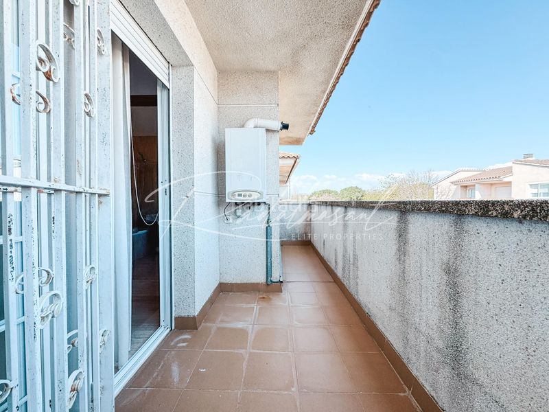 Foto 725e765b-33e8-4686-92af-ab856ffbc146. Casa aparellada amb calefacció aparcament a Regueral - Prat d'en Forés Cambrils