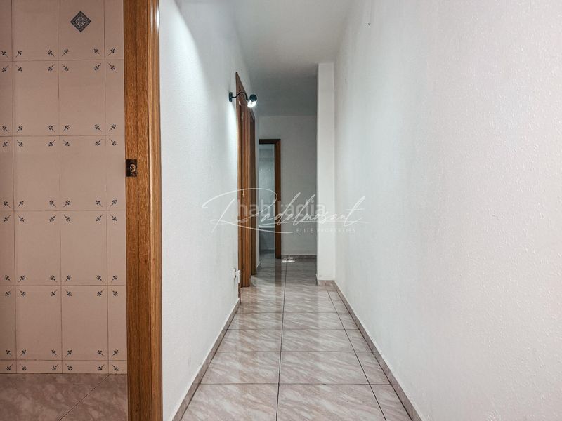 Foto cd8b6e88-b48f-4fb2-8ba0-b0f74fec462c. Pis amb aparcament a Centre Torredembarra
