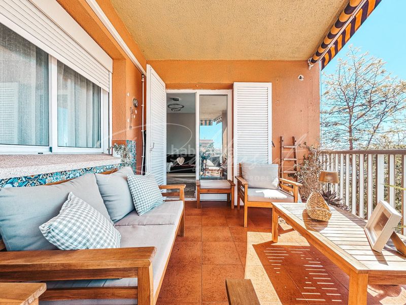 Foto 62921a59-66f8-4070-ae9a-86f4042d6c57. Piso  con terraza en Centre Torredembarra