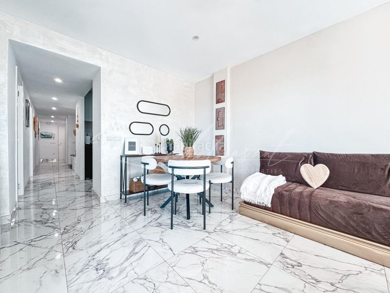 Foto c2dcab4a-ed94-4eca-a6c7-ca9f85bd6f6f. Piso  con terraza en Centre Torredembarra