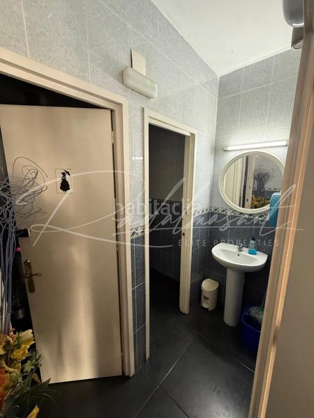 Foto 5a1bea56-6f10-498e-8995-821d34007bc4. Local comercial a Llevant Reus