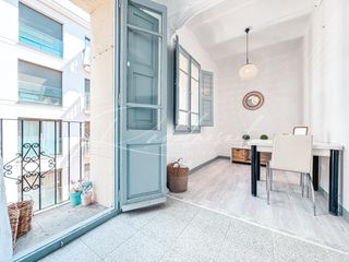 Appartement  Carrer carrer orosi. Piso con balcón en tarragona