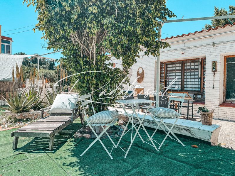 Foto 4e980e51-6b32-43a6-86bb-f58ee8cfd778. Casa amb piscina a Llevant Tarragona