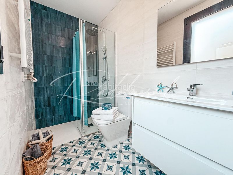 Foto 685a86a9-e2fb-453c-93b6-be1110383280. Casa aparellada amb calefacció aparcament piscina a Cambrils