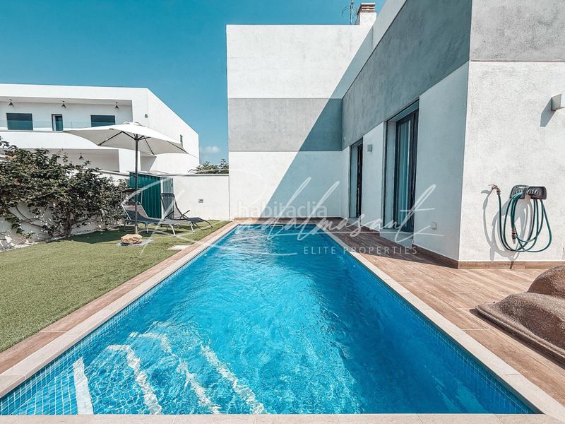 Foto c57ae607-204a-4292-a18e-0b8ab93c196d. Casa aparellada amb calefacció aparcament piscina a Cambrils