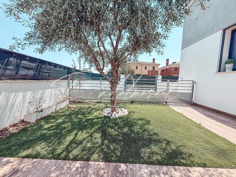 Foto d52f1d7e-e32a-461d-9f64-da18e809a542. Casa aparellada amb calefacció aparcament piscina a Cambrils