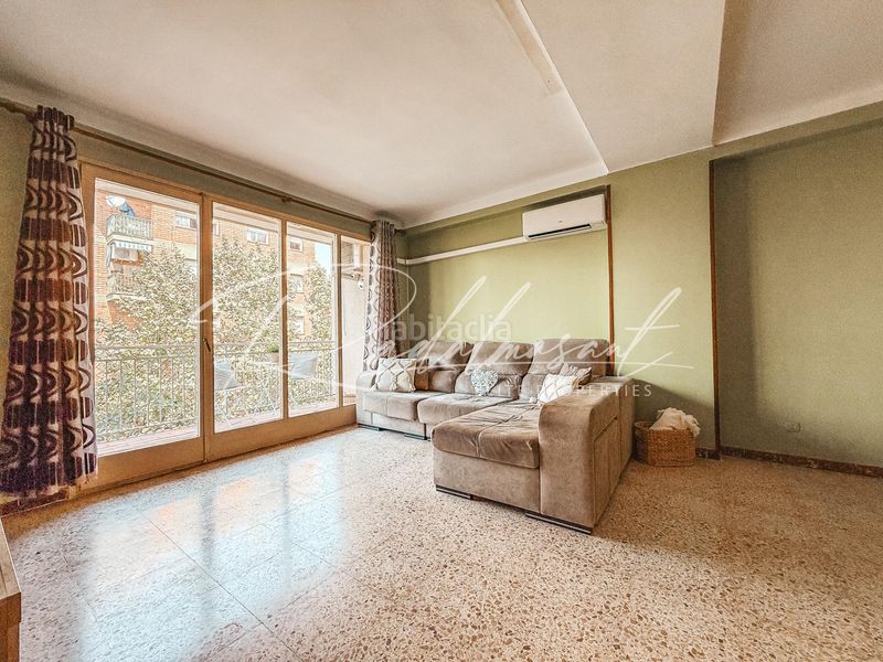 Foto c03baff4-b24d-4b16-bfd4-daff3498d365. Flat with heating in Centre Reus