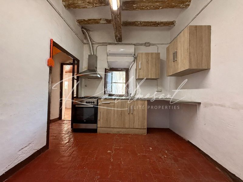 Foto a5a88a5a-3136-4389-821c-0423c773dc7e. Casa amb aparcament a Vilallonga del Camp