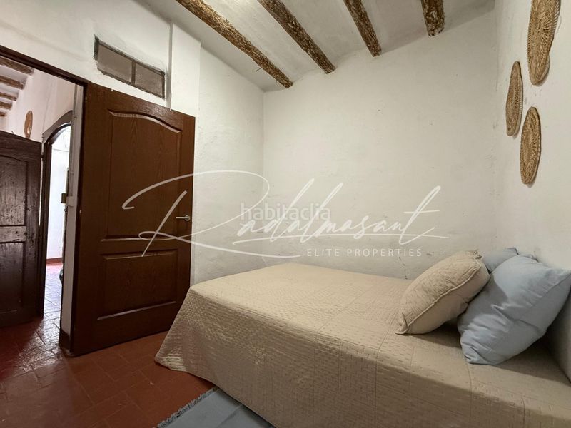 Foto edf613ce-8f54-4792-a45e-e6d780358f38. Casa amb aparcament a Vilallonga del Camp