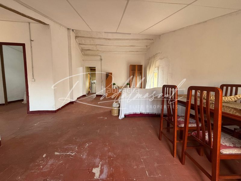 Foto f0590a66-7d3d-4932-ac18-b493cf636bc0. Casa amb aparcament a Vilallonga del Camp