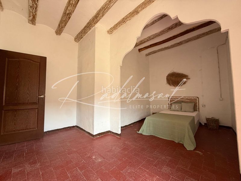 Foto fac9f1a4-e9df-4594-b51a-018d82e9ddef. Casa amb aparcament a Vilallonga del Camp