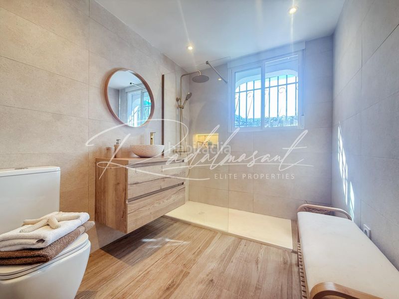 Foto 4e3526fb-9c56-4aa6-84d0-48451f59837e. Casa a schiera con riscaldamento in Poble Mont-roig del Camp