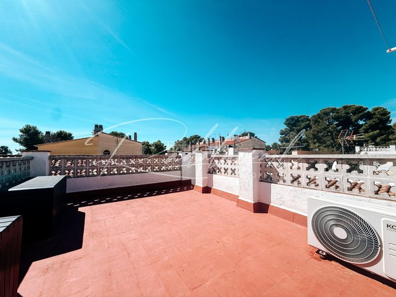 Foto 4ec9246e-b5cc-4443-a20e-7916cd464e1f. Casa a schiera con riscaldamento in Poble Mont-roig del Camp