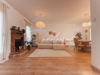Reihenhaus  Carrer carrer pedrera. Adosado con terraza y jardín en club montroig