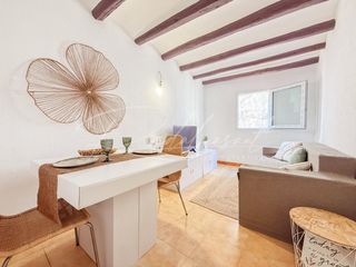 Haus in Carrer carrer castella 14. Casa de pueblo reformada en la selva del camp