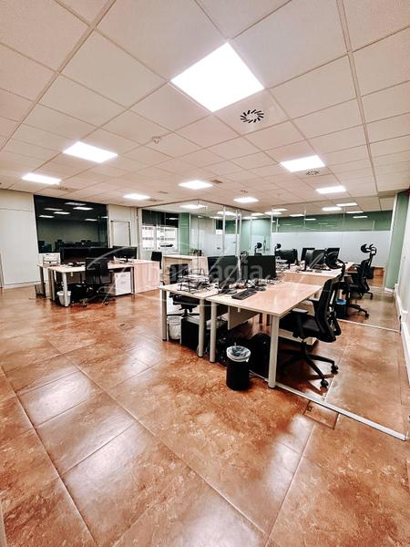 Foto 7464ae58-e219-4e10-907f-acc150c0f256. Bureau dans calle julian camarillo 29 dans Simancas Madrid